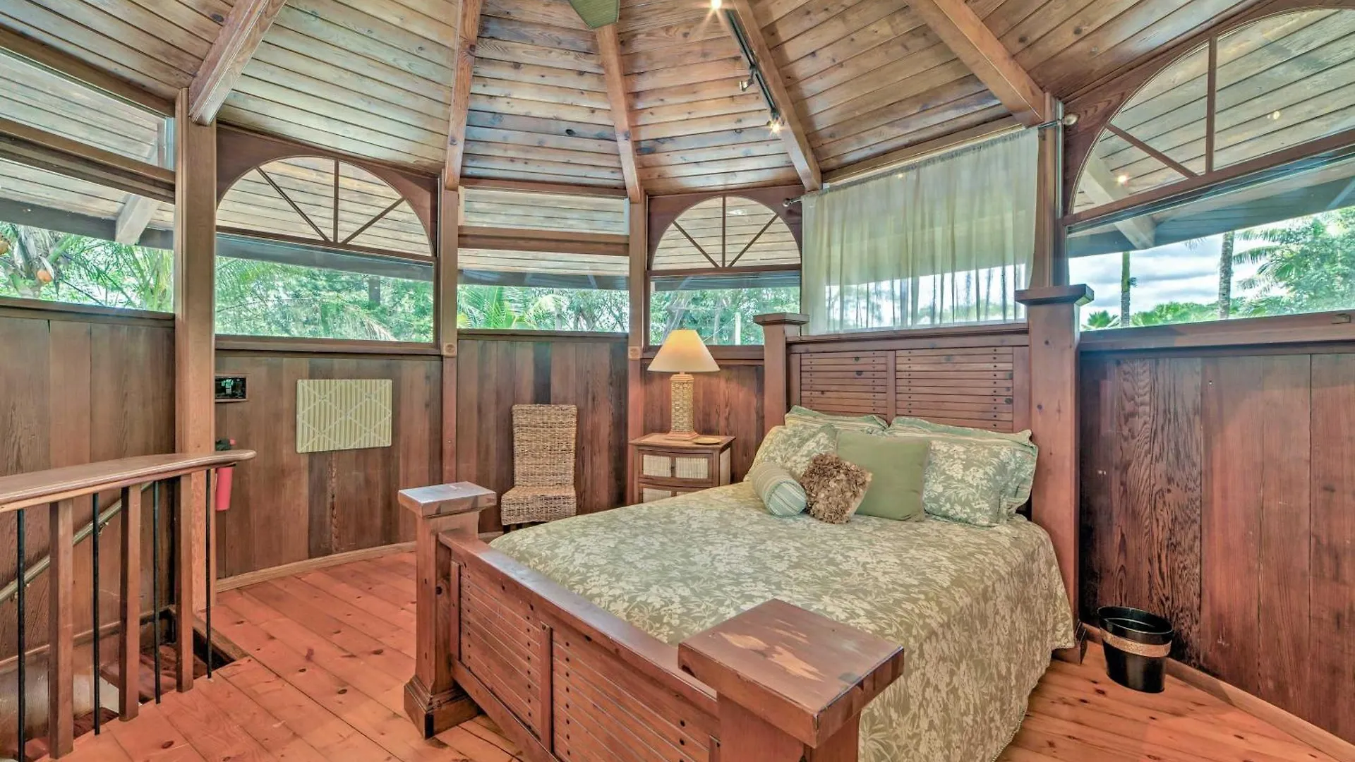 Holiday home Tropical Cabana With Deck, Hot Tub And Lush Scenery! Keaau United States